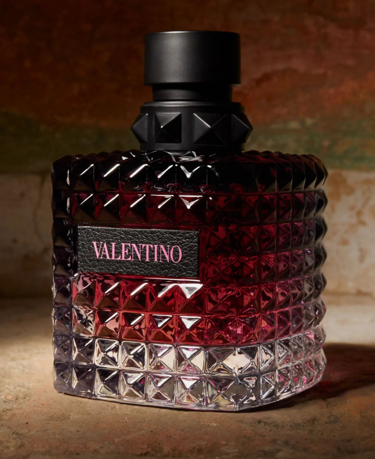 Valentino Donna Born in Roma Intense